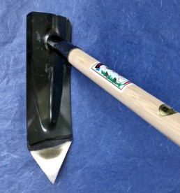 玉日本　岐阜型文化鍬 剣型　3.5尺椎コブ付丸柄付