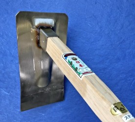 玉日本　福井型ステン平鍬（小）　鋼付　４尺椎掛柄付  